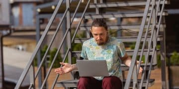 5 Unexpected Side Hustles Booming in the US Market Now - Cover Image