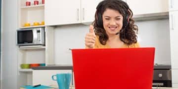 The Ultimate Guide to Creating Online Courses for Passive Income in 2025 - Cover Image