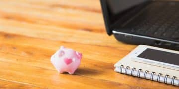 Build a Freelance Emergency Fund: Protect Your Income - Cover Image